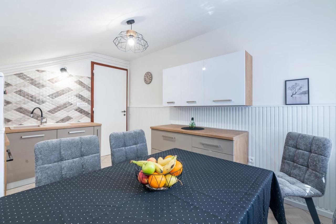 Apartments Virna Opatija Exterior photo